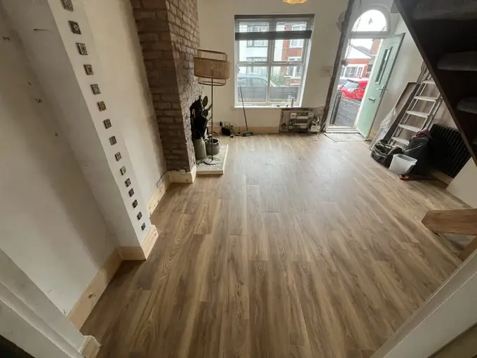 Laminate Floor & Skirting - Transform Joinery Wigan